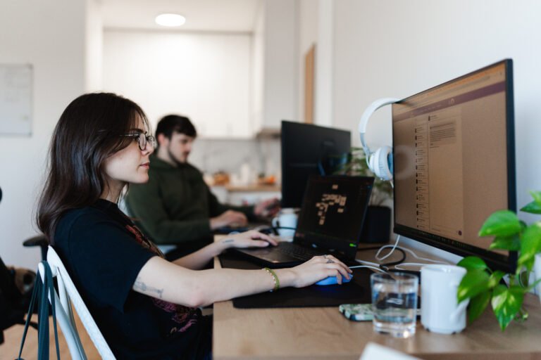 co-development-vs-outsourcing